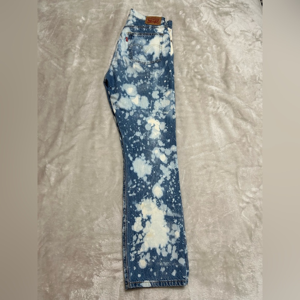 Levi Strauss 501 Customized Ripped Jeans Bleach Spatter